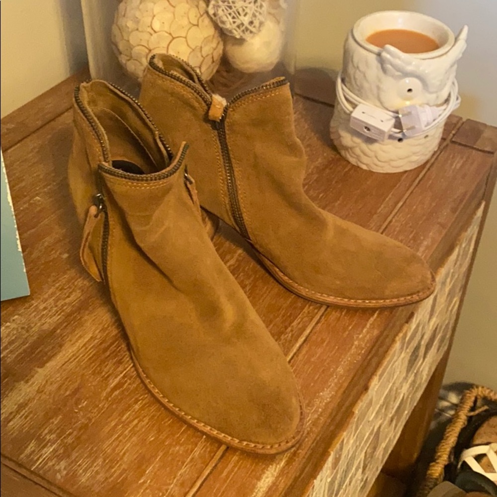 Dolce Vita Boots